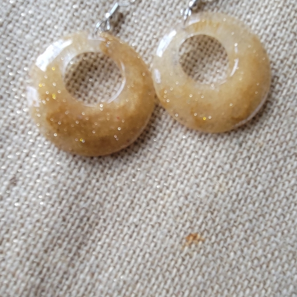 Resin earrings.  Gold in color, silver hardware - Picture 6 of 6